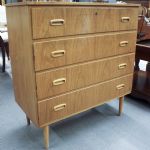 1011 2516 CHEST OF DRAWERS